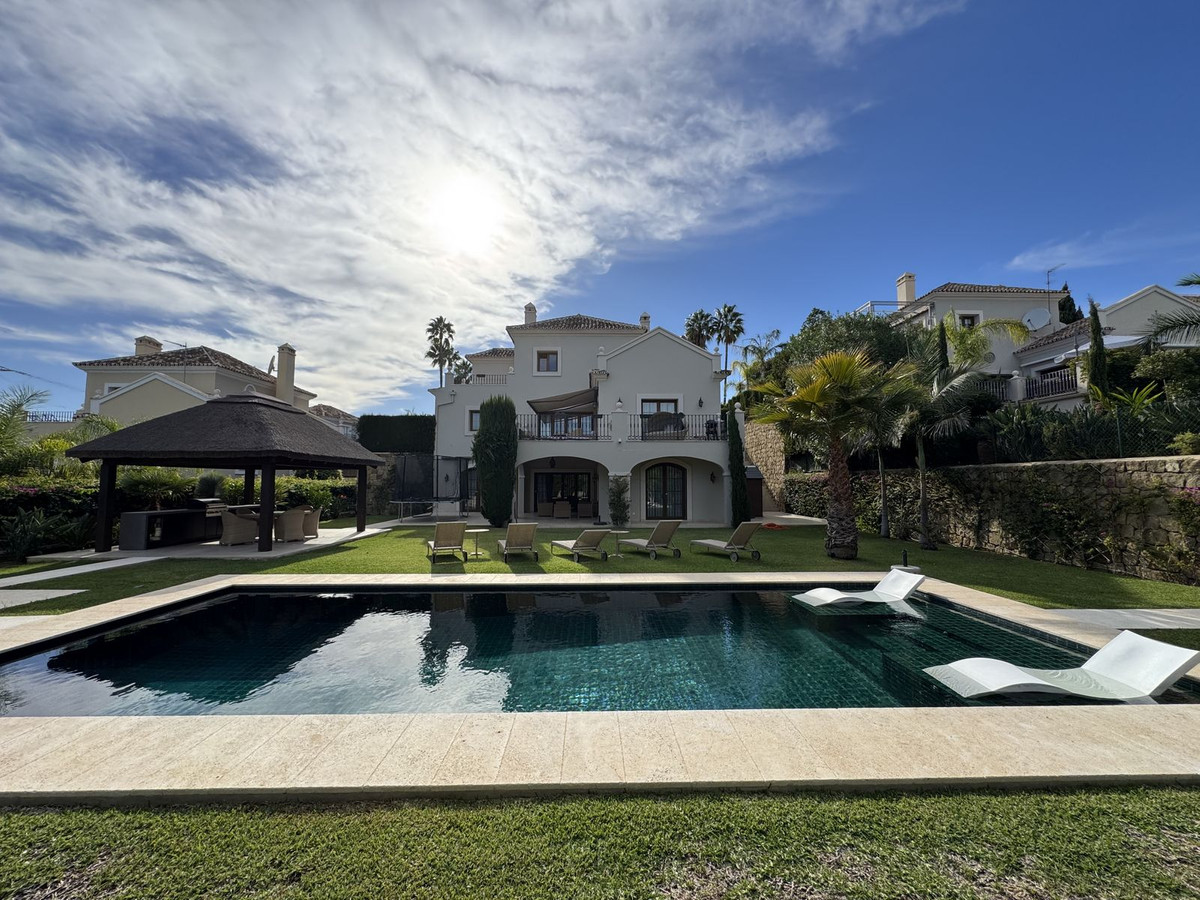 Villa en alquiler en Paraiso Alto, Benahavis