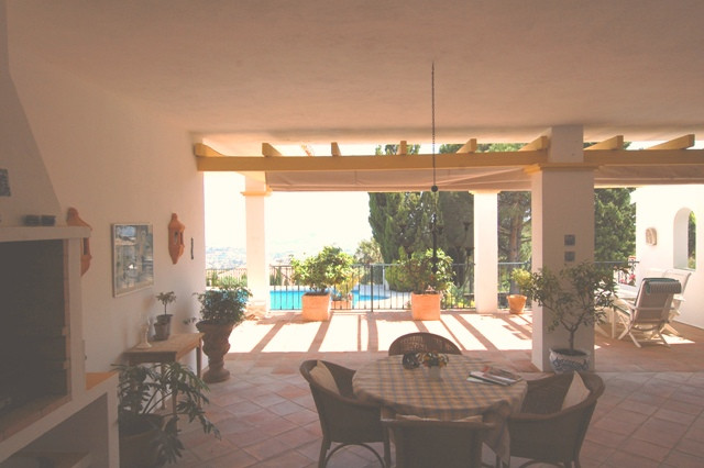 Villa for short term rent in Valtocado, Mijas