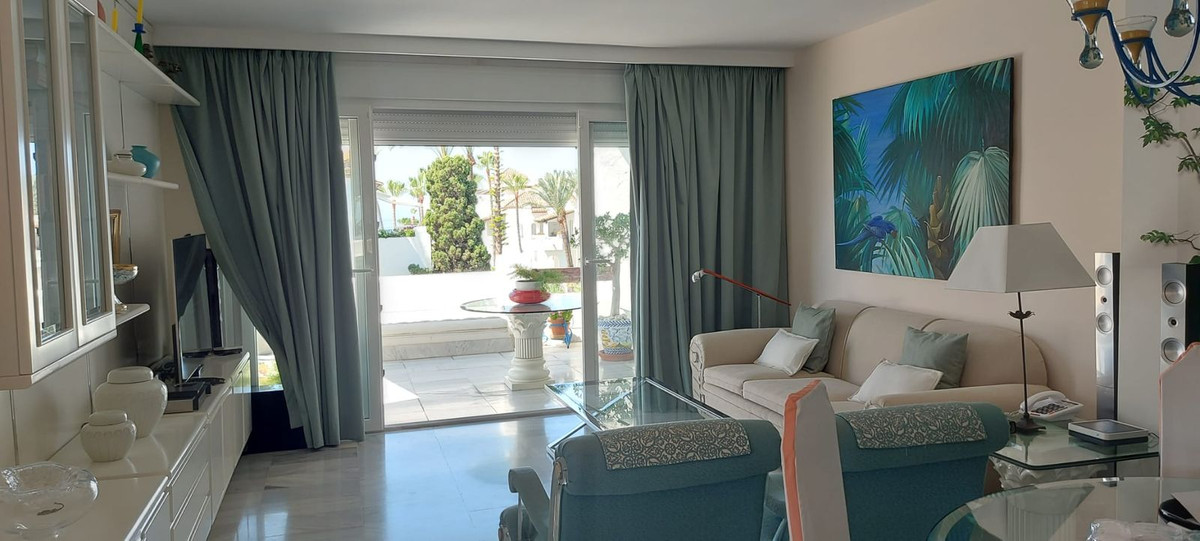 Penthouse for short term rent in Estepona