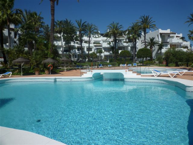 Penthouse for short term rent in Estepona
