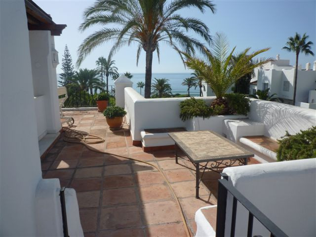 Penthouse for short term rent in Estepona