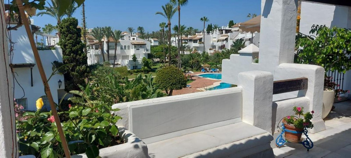 Penthouse for short term rent in Estepona