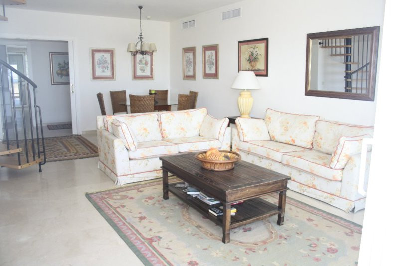 Penthouse for short term rent in Selwo, Estepona East