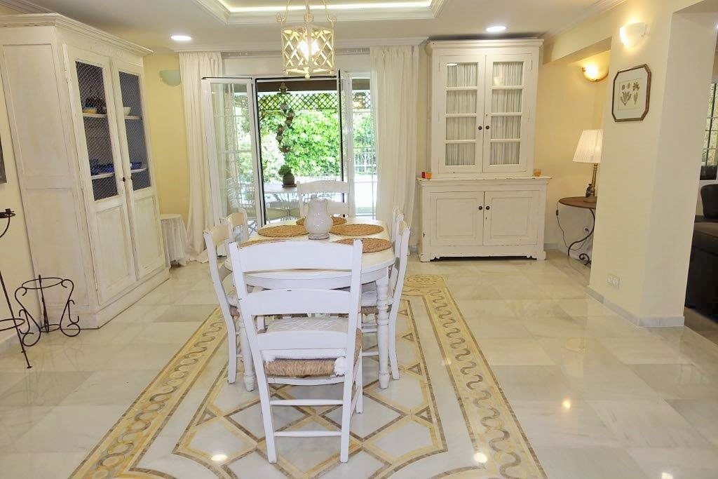 Villa for long term rent in Nueva Andalucia, Marbella