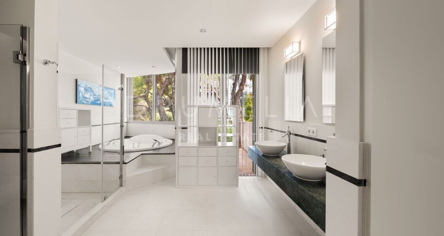 Unusual Semi-Detached Contemporary Style House, Sierra Blanca