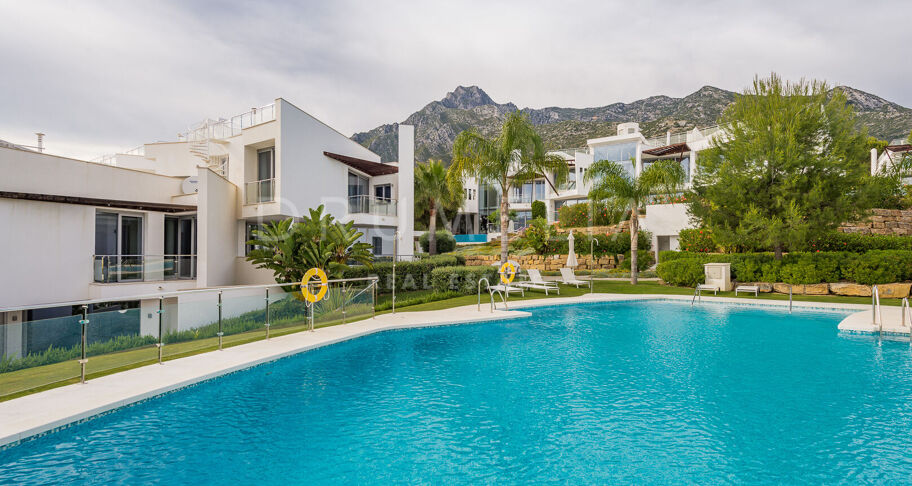 Unusual Semi-Detached Contemporary Style House, Sierra Blanca