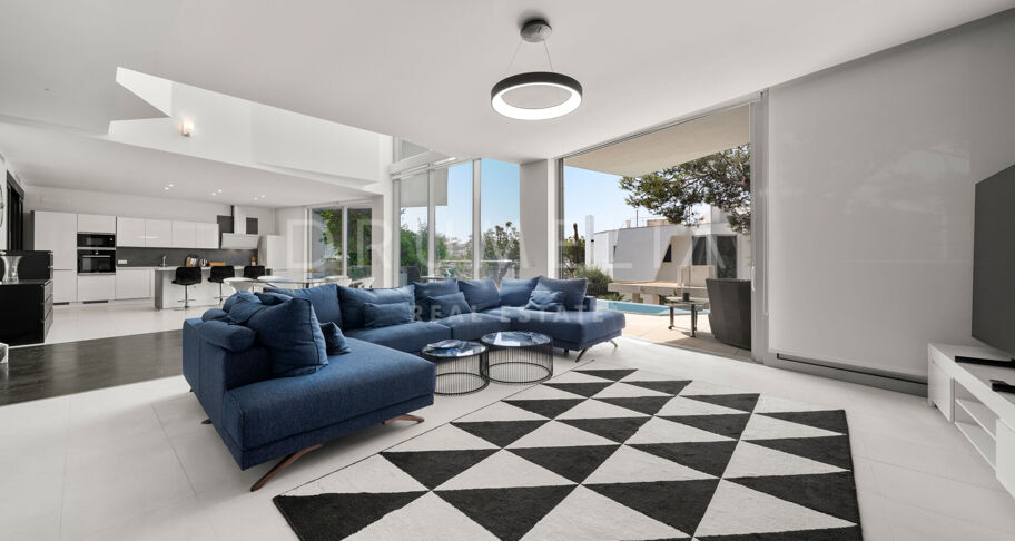 Unusual Semi-Detached Contemporary Style House, Sierra Blanca