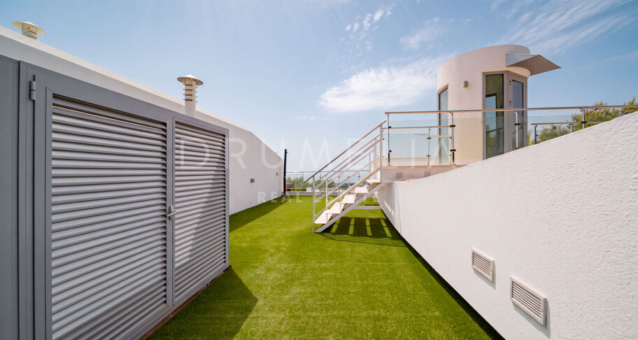 Unusual Semi-Detached Contemporary Style House, Sierra Blanca