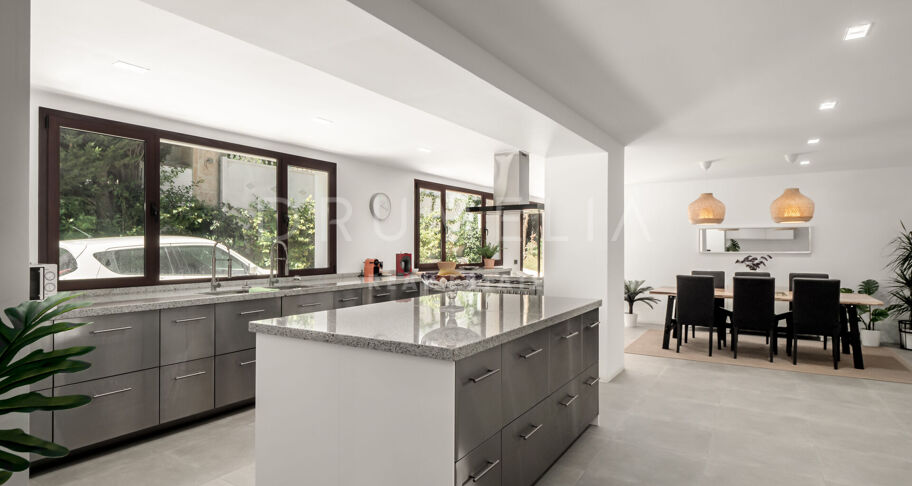 Verkligen enastående lyxig Grand Villa i Atalaya de Rio Verde, Nueva Andalucía