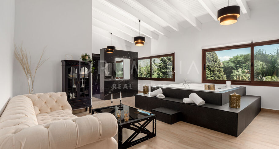 Verkligen enastående lyxig Grand Villa i Atalaya de Rio Verde, Nueva Andalucía