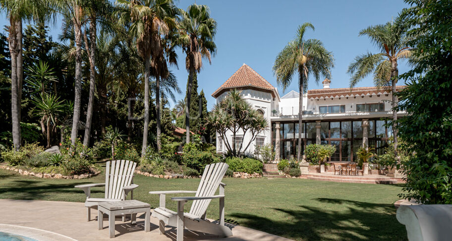 Verkligen enastående lyxig Grand Villa i Atalaya de Rio Verde, Nueva Andalucía