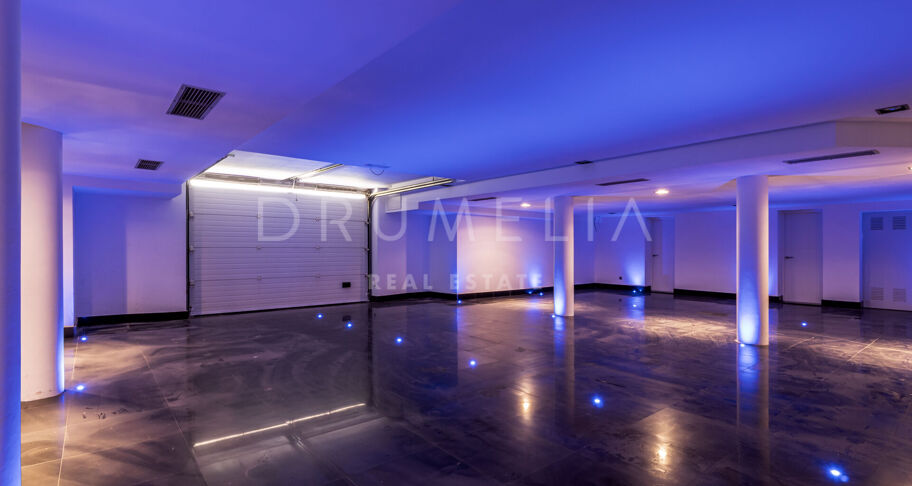Majestic mansion house with stunning views of the sea and the mountains in La Zagaleta, Benahavís