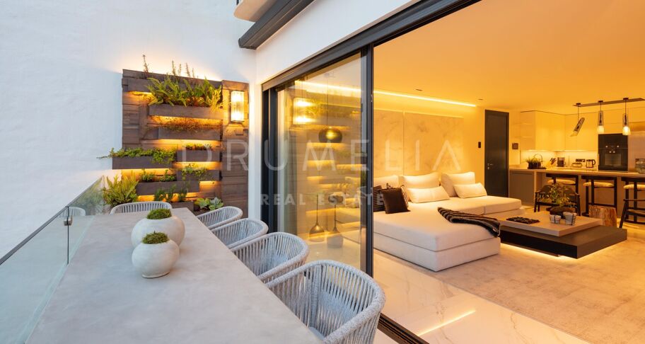 Hervorragende moderne Luxuswohnung mit Blick auf das Mittelmeer, Puerto Banus, Marbella