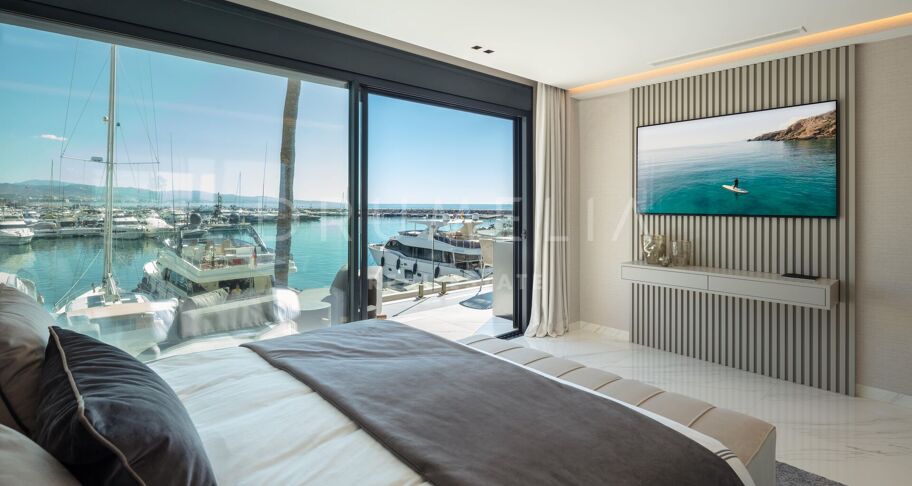 Hervorragende moderne Luxuswohnung mit Blick auf das Mittelmeer, Puerto Banus, Marbella