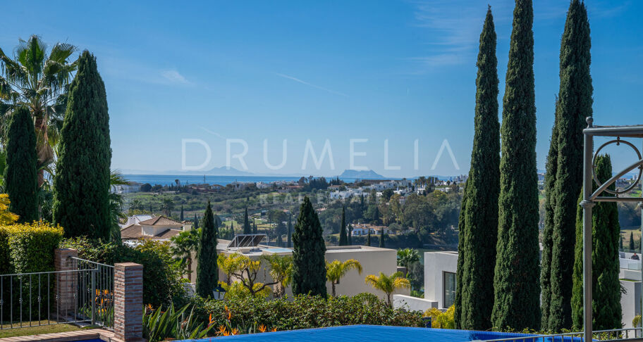 Villa Pace - Stunning Mediterranean-Style Luxury House in Los Flamingos, Benahavis