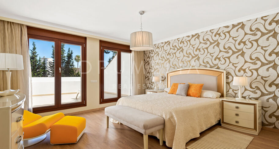 Elegante Luxusvilla am Strand, Villa Marina, fabelhaftes Puerto Banus, Marbella