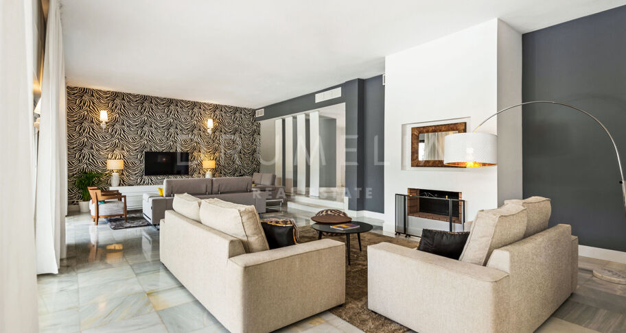 Villa de luxe élégante à côté de la mer et de toutes les commodités, Villa Marina, Puerto Banus