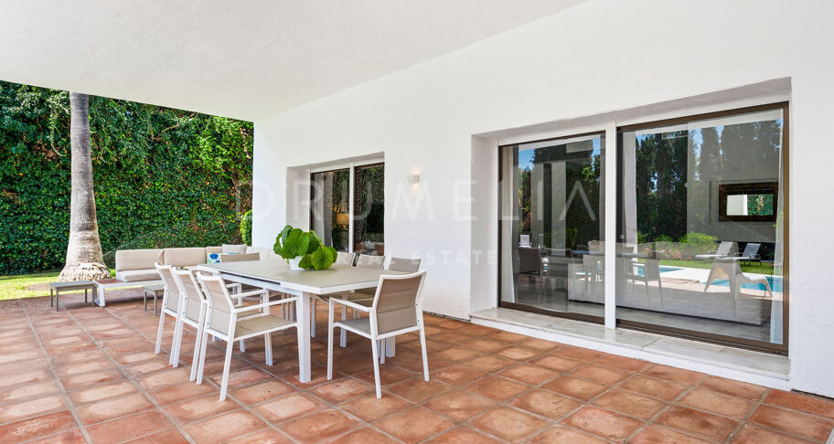 Villa de luxe élégante à côté de la mer et de toutes les commodités, Villa Marina, Puerto Banus