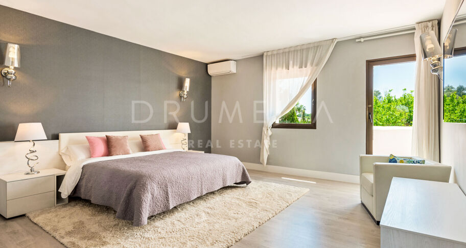 Villa de luxe élégante à côté de la mer et de toutes les commodités, Villa Marina, Puerto Banus