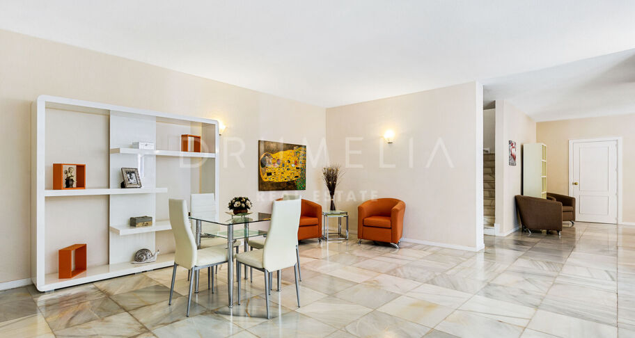 Luxuriöse Villa am Strand mit modernem Interieur, Villa Marina, Puerto Banus