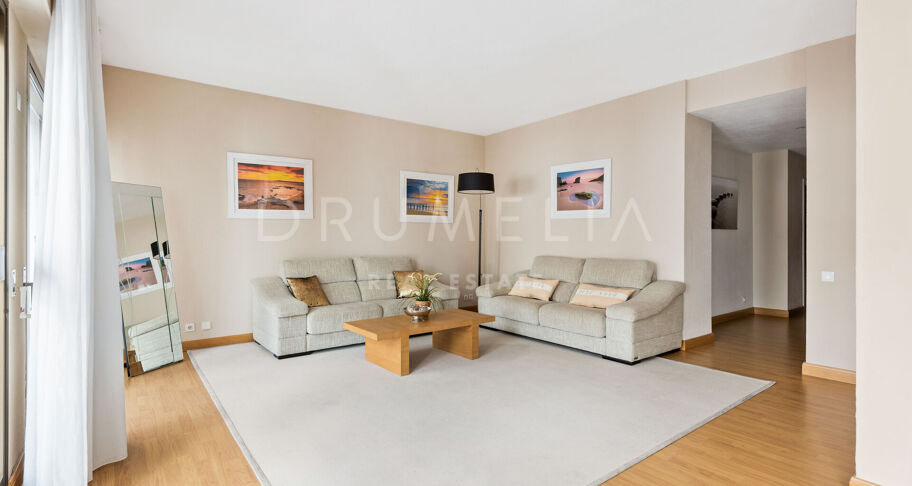 Elegante Luxusvilla am Strand in der Nähe des fabelhaften Puerto Banus, Marbella