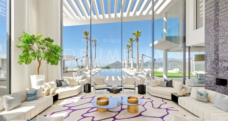 Villa Enso - Gloednieuw buitengewoon modern herenhuis Villa Enso in La Zagaleta, Benahavis.
