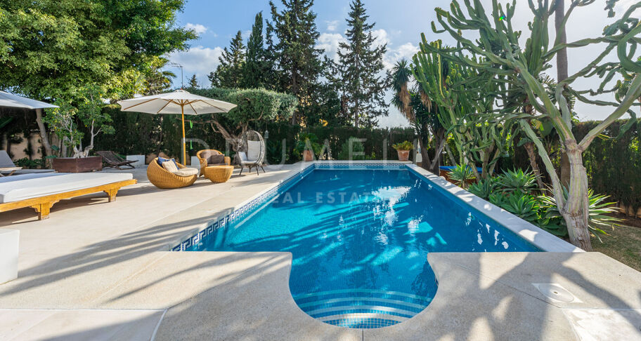 Charming, Full of Character Luxury House of Traditional Style in Nueva Andalucía