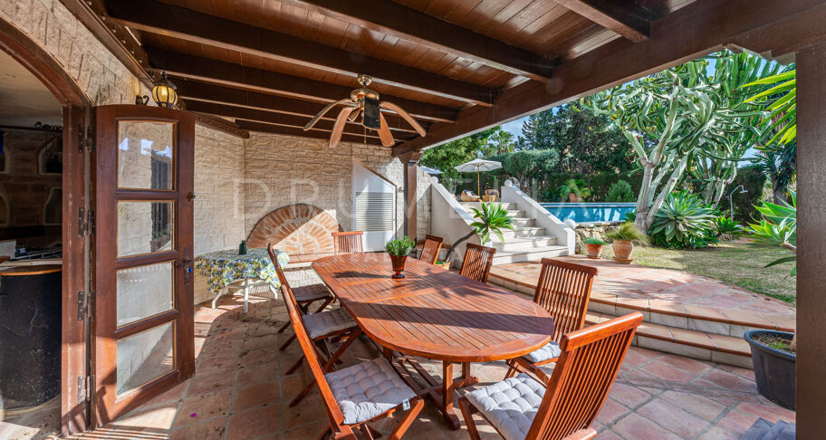 Charming, Full of Character Luxury House of Traditional Style in Nueva Andalucía