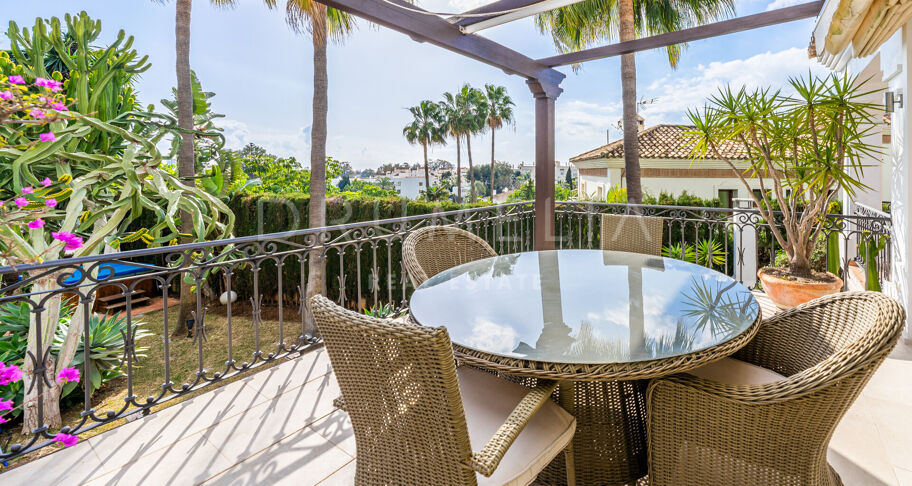 Charming, Full of Character Luxury House of Traditional Style in Nueva Andalucía