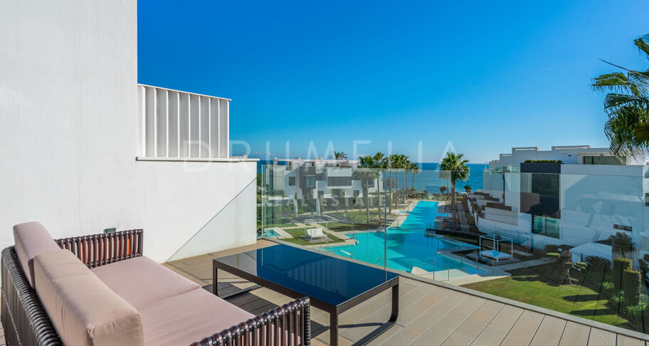 The Island 29 - The Island - Modern luxury townhouse with sea and mountain views in frontline beach residence in Estepona