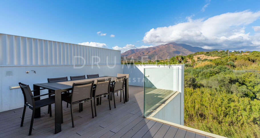 The Island 29 - The Island - Modern luxury townhouse with sea and mountain views in frontline beach residence in Estepona