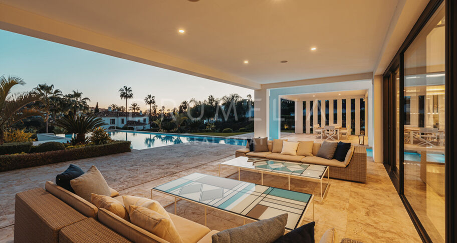 Villa Aurora - Stunning Bespoke Modern Luxury House in La Cerquilla, Nueva Andalucía