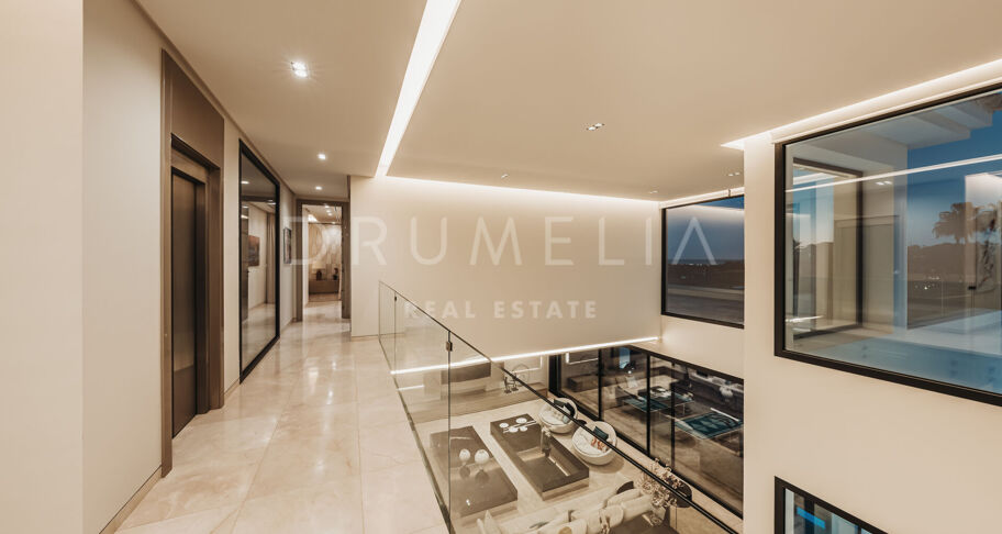 Villa Aurora - Stunning Bespoke Modern Luxury House in La Cerquilla, Nueva Andalucía