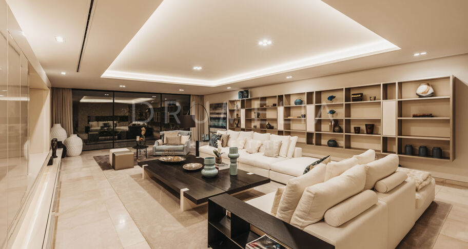 Villa Aurora - Stunning Bespoke Modern Luxury House in La Cerquilla, Nueva Andalucía