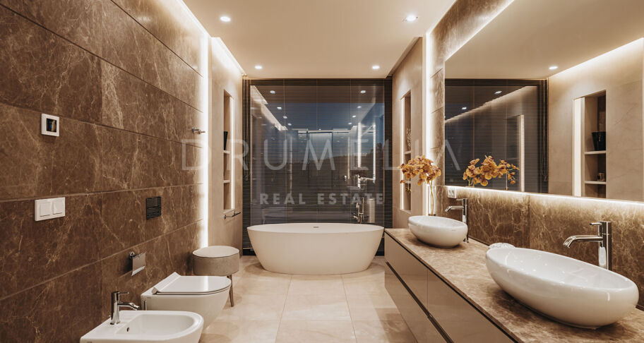Villa Aurora - Stunning Bespoke Modern Luxury House in La Cerquilla, Nueva Andalucía