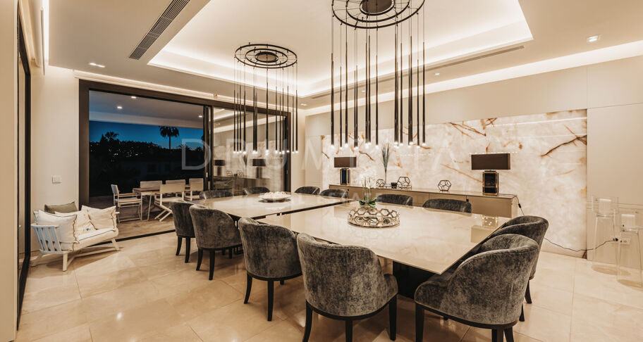 Villa Aurora - Stunning Bespoke Modern Luxury House in La Cerquilla, Nueva Andalucía