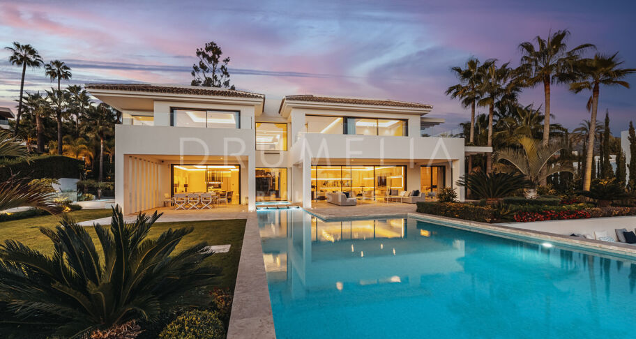 Villa Aurora - Stunning Bespoke Modern Luxury House in La Cerquilla, Nueva Andalucía