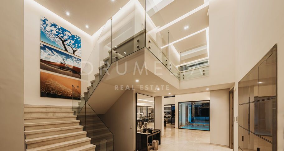 Villa Aurora - Stunning Bespoke Modern Luxury House in La Cerquilla, Nueva Andalucía