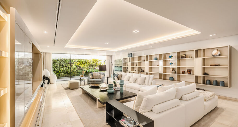 Villa Aurora - Stunning Bespoke Modern Luxury House in La Cerquilla, Nueva Andalucía