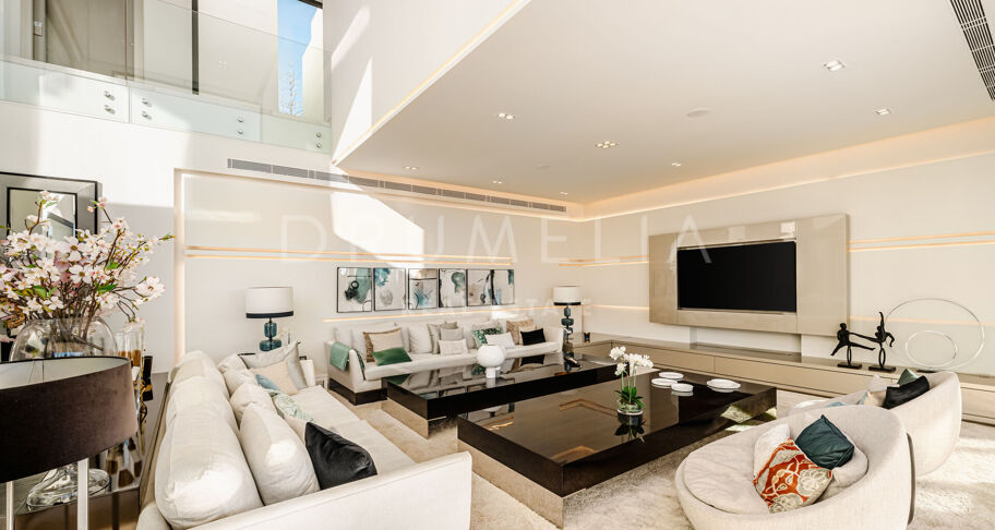 Villa Aurora - Stunning Bespoke Modern Luxury House in La Cerquilla, Nueva Andalucía