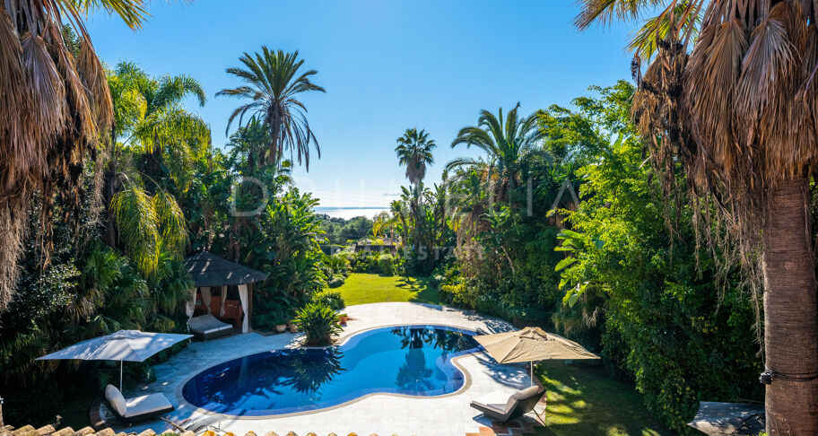 Elegante villa in mediterrane stijl in Rocio de Nagüeles, Golden Mile van Marbella.
