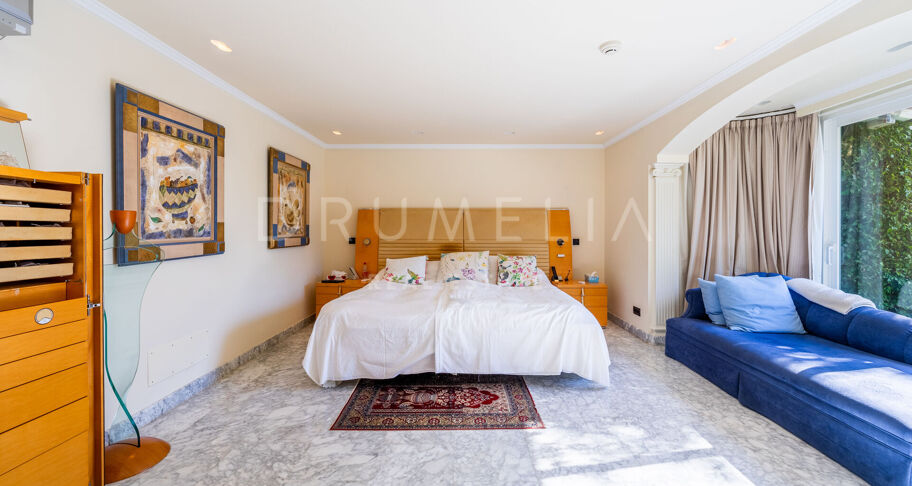 Elegante villa in mediterrane stijl in Rocio de Nagüeles, Golden Mile van Marbella.