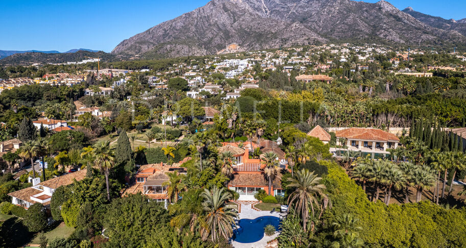 Elegante villa in mediterrane stijl in Rocio de Nagüeles, Golden Mile van Marbella.