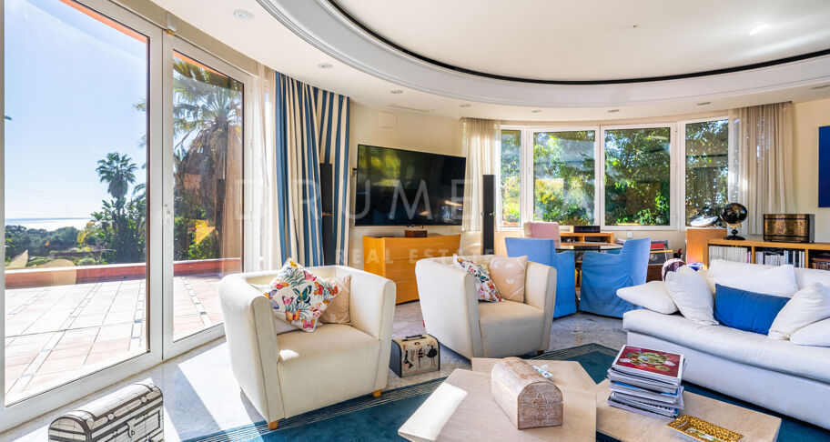 Elegante villa in mediterrane stijl in Rocio de Nagüeles, Golden Mile van Marbella.