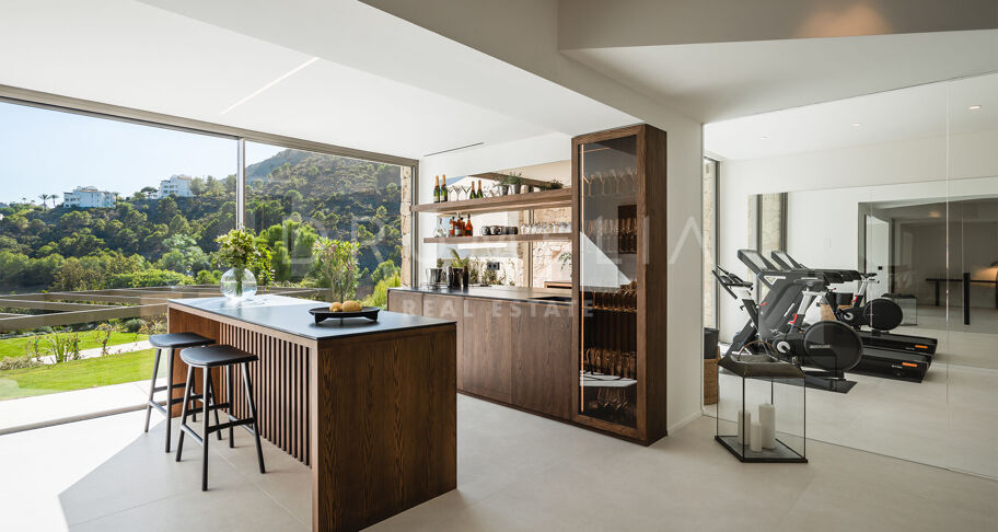 Spectaculaire gloednieuwe golfvilla met prachtig uitzicht in Las Lomas de La Quinta, Benahavís