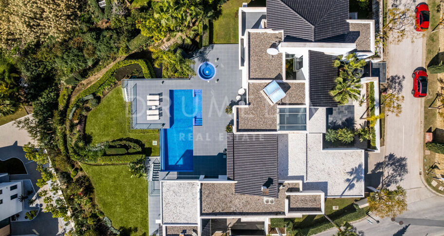 Blue Horizon - Stunning contemporary house with panoramic sea views in Los Flamingos Golf Resort, Benahavis