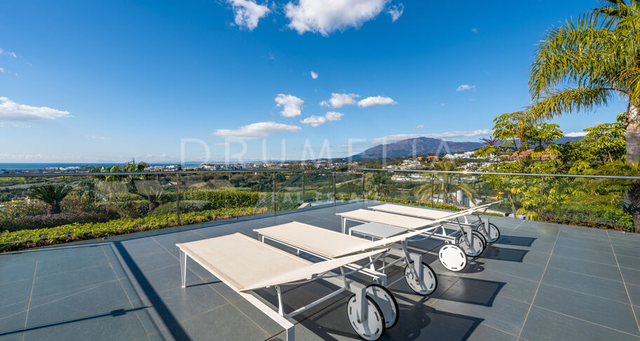 Blue Horizon - Stunning contemporary house with panoramic sea views in Los Flamingos Golf Resort, Benahavis