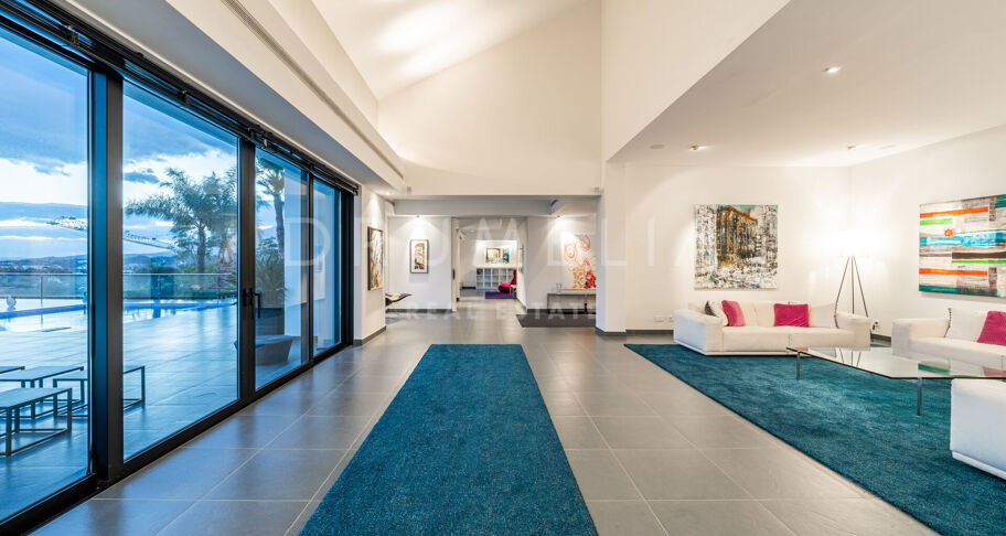 Blue Horizon - Stunning contemporary house with panoramic sea views in Los Flamingos Golf Resort, Benahavis