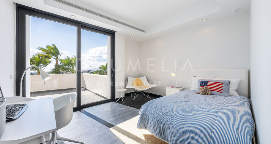 Blue Horizon - Stunning contemporary house with panoramic sea views in Los Flamingos Golf Resort, Benahavis
