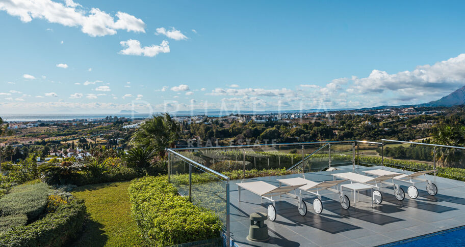 Blue Horizon - Stunning contemporary house with panoramic sea views in Los Flamingos Golf Resort, Benahavis